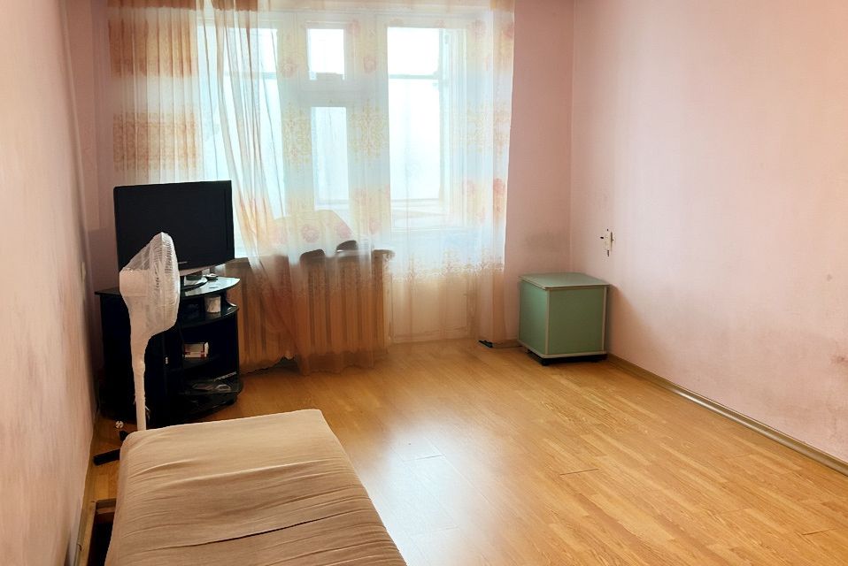 Продаётся 2-комнатная квартира, 37.8 м²