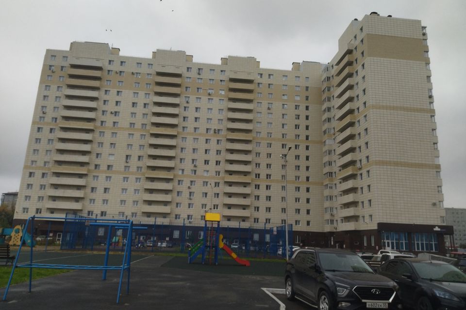 Продаётся 2-комнатная квартира, 61.8 м²