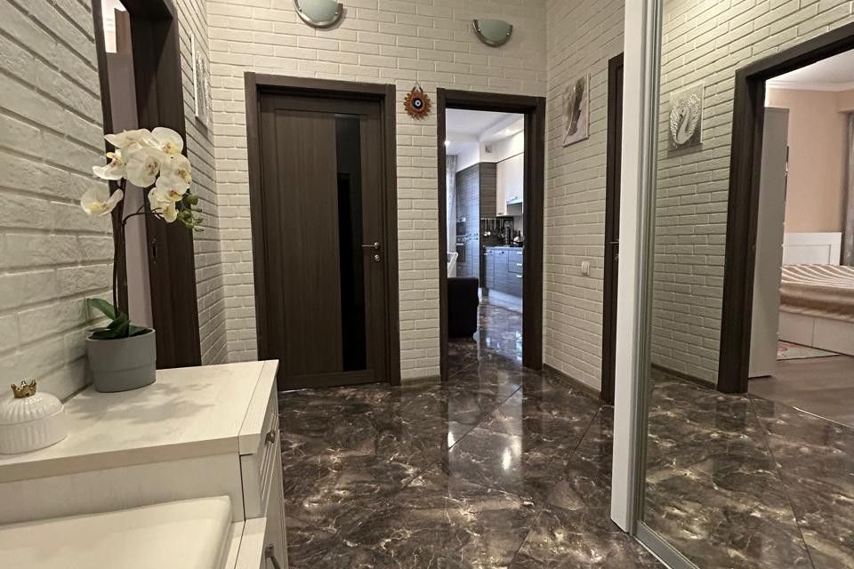 Продаётся 2-комнатная квартира, 88.6 м²