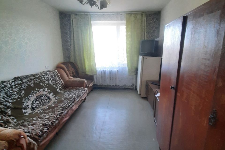 Продаётся комната в 3-комн. квартире, 12.7 м²