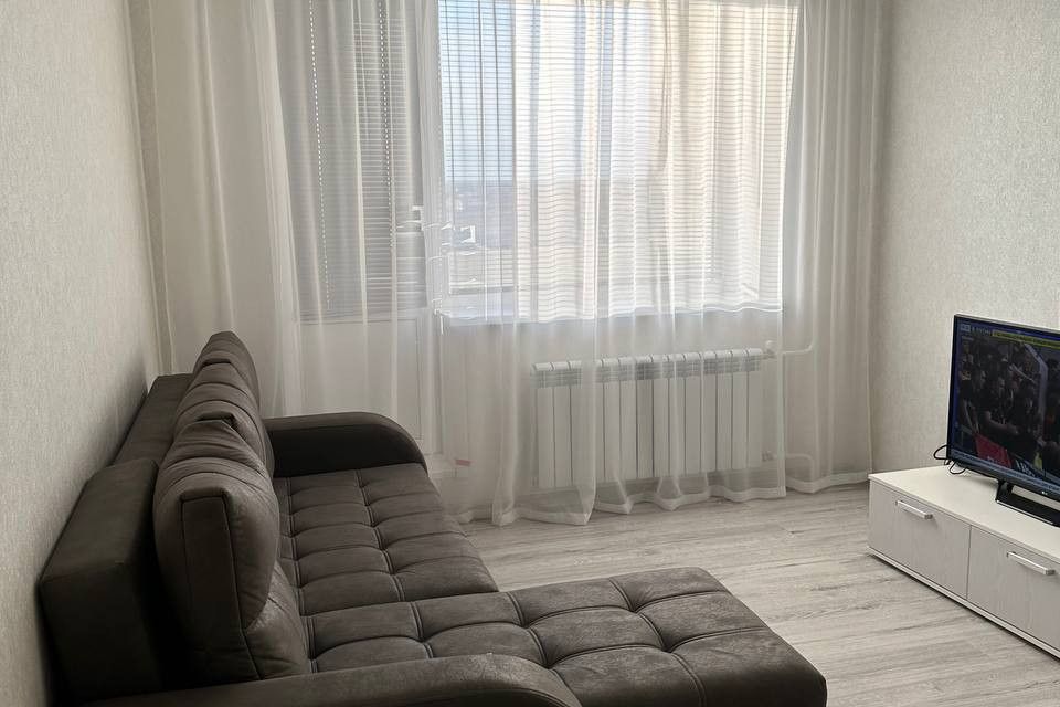 Продаётся 1-комнатная квартира, 38 м²