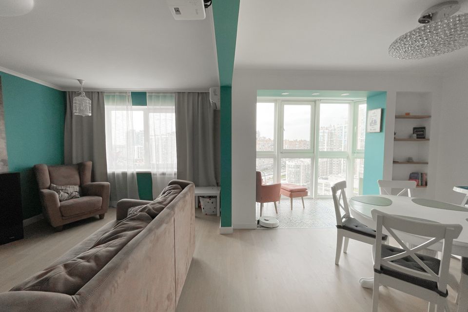 Продаётся 2-комнатная квартира, 100.7 м²