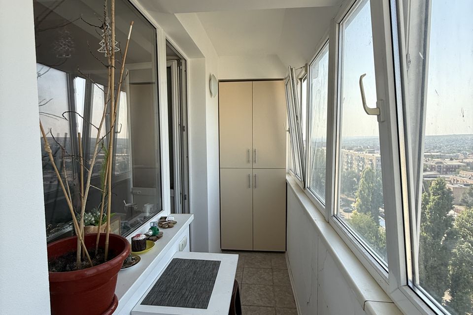 Продаётся 2-комнатная квартира, 53 м²