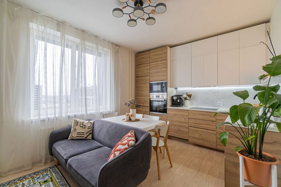 Продаётся 2-комнатная квартира, 57 м²