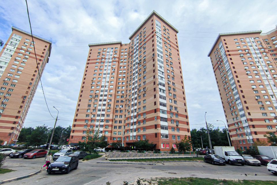 Продаётся 2-комнатная квартира, 69.9 м²