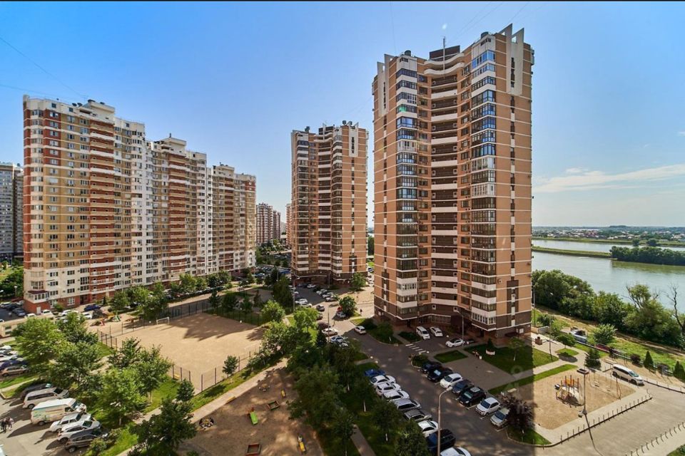 Продаётся 3-комнатная квартира, 70 м²