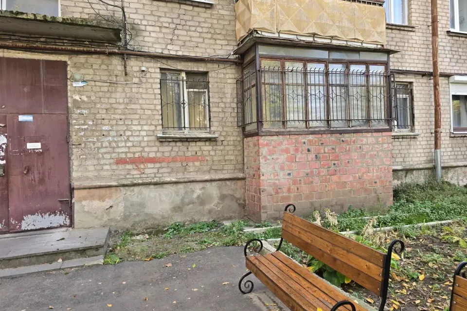 Продаётся 3-комнатная квартира, 56 м²