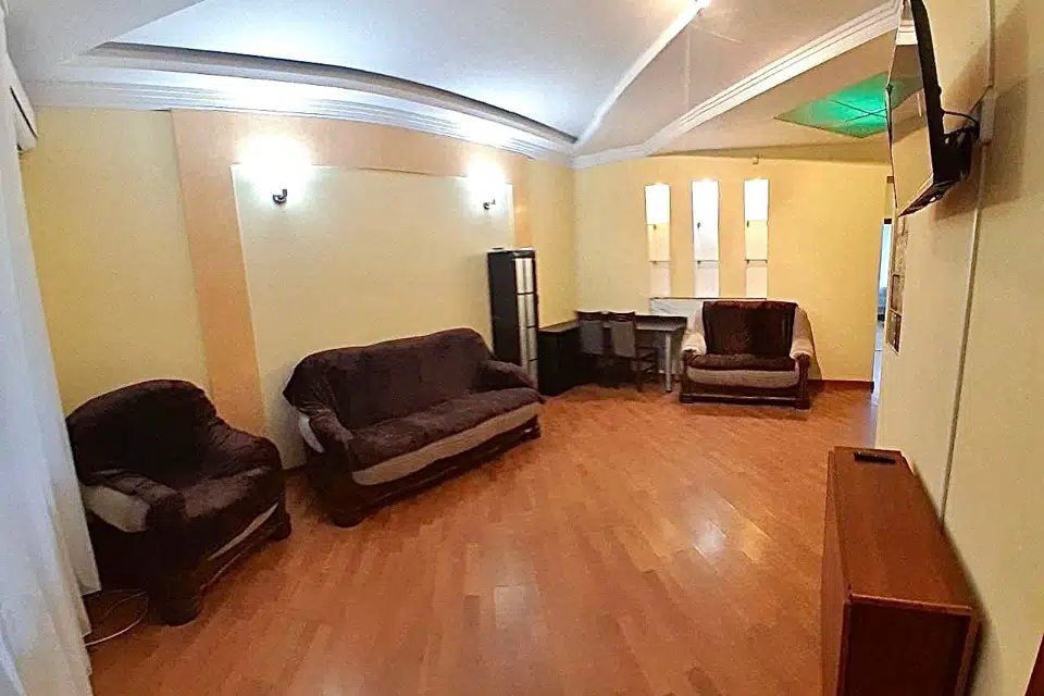 Продаётся 3-комнатная квартира, 87 м²