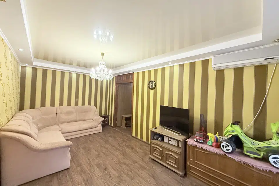 Продаётся 2-комнатная квартира, 53 м²
