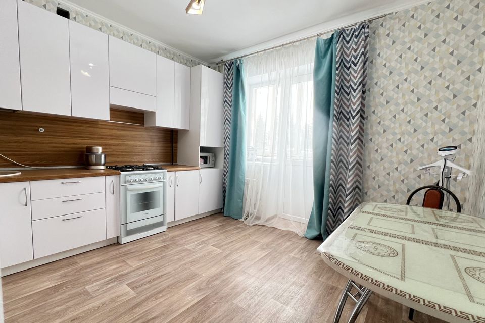 Продаётся 2-комнатная квартира, 65.6 м²