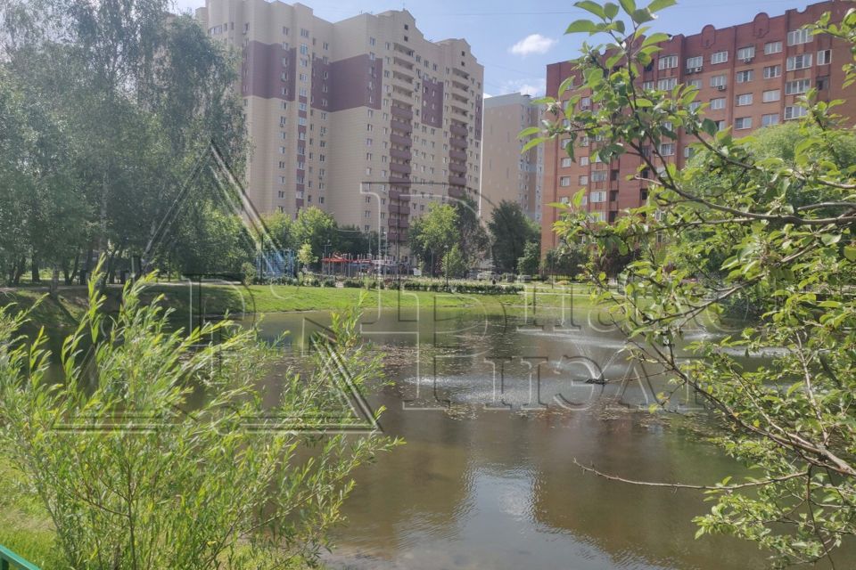Продаётся 2-комнатная квартира, 68.2 м²