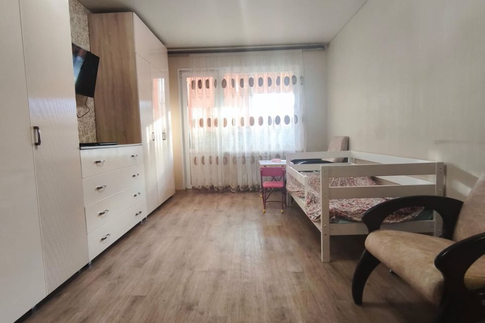 Продаётся 1-комнатная квартира, 35.2 м²