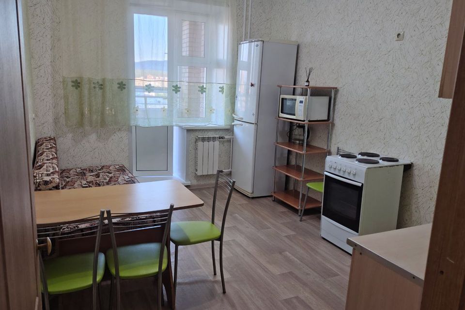 Сдаётся 1-комнатная квартира, 43 м²