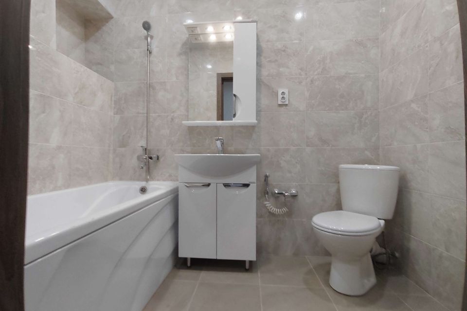 Продаётся 1-комнатная квартира, 38 м²