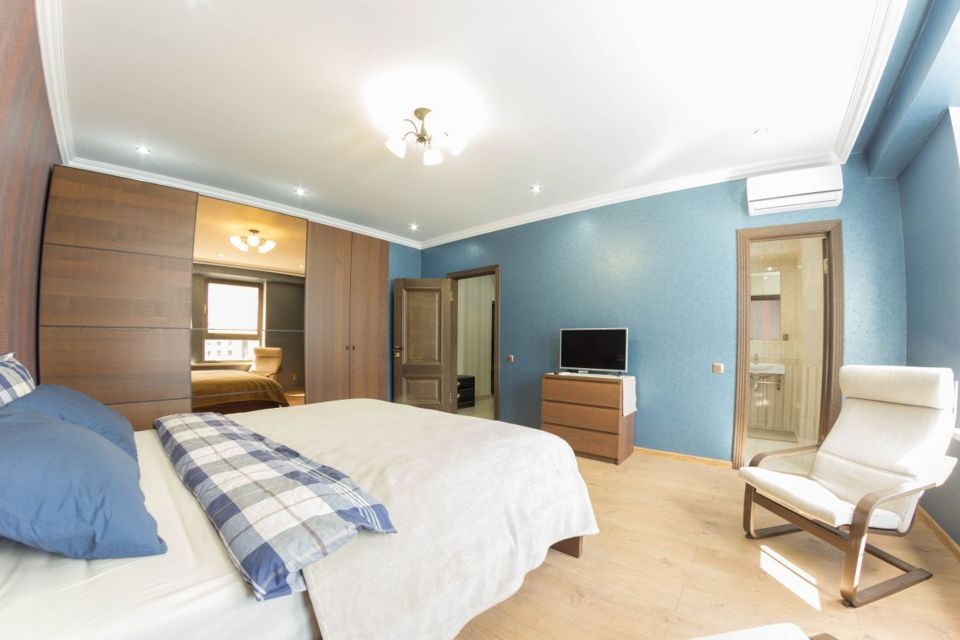 Продаётся 2-комнатная квартира, 92.5 м²