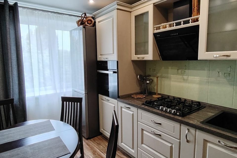 Продаётся 2-комнатная квартира, 50.7 м²