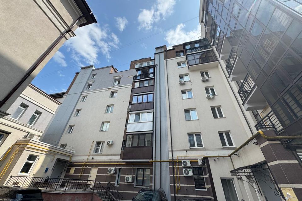 Продаётся 2-комнатная квартира, 57.8 м²