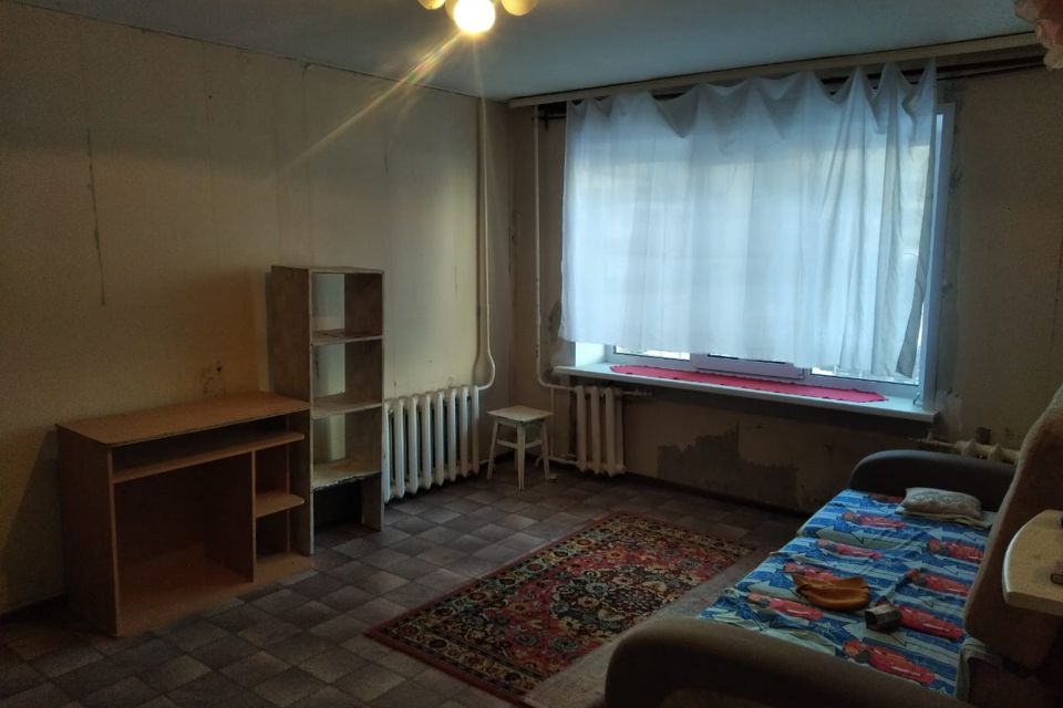 Продаётся комната в 3-комн. квартире, 20 м²