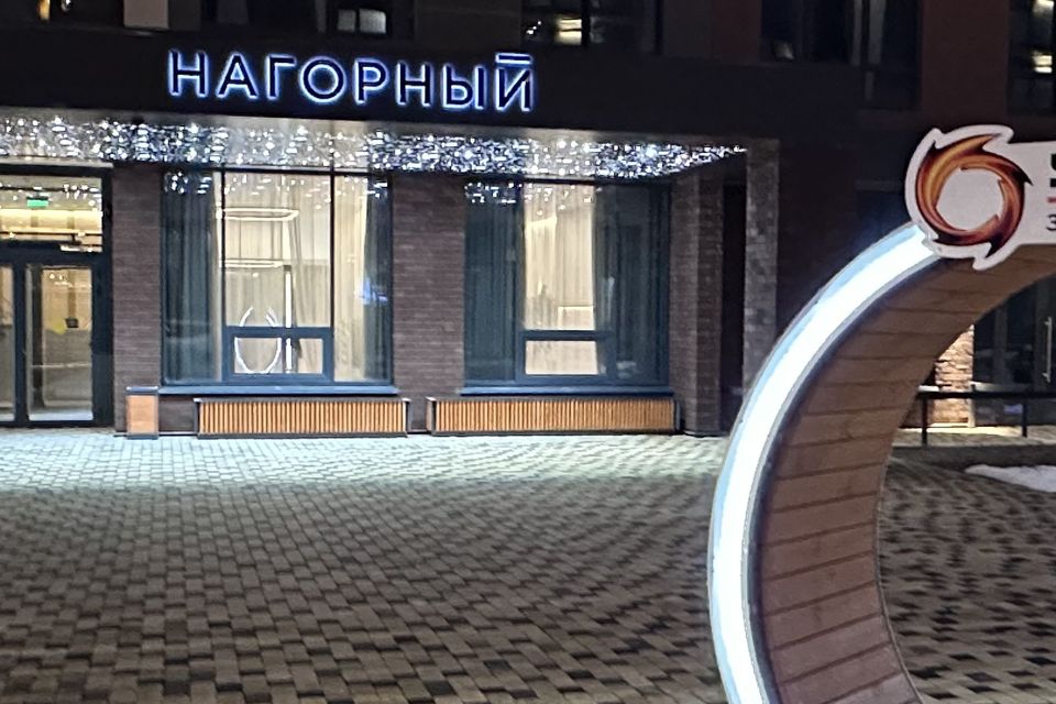 Продаётся 3-комнатная квартира, 104.6 м²
