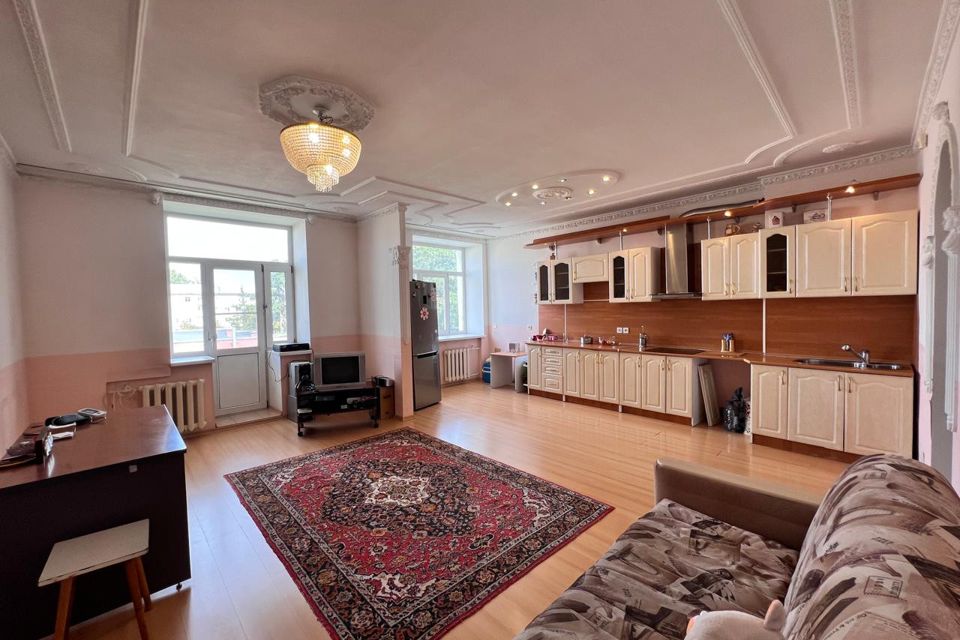 Продаётся 3-комнатная квартира, 72.1 м²