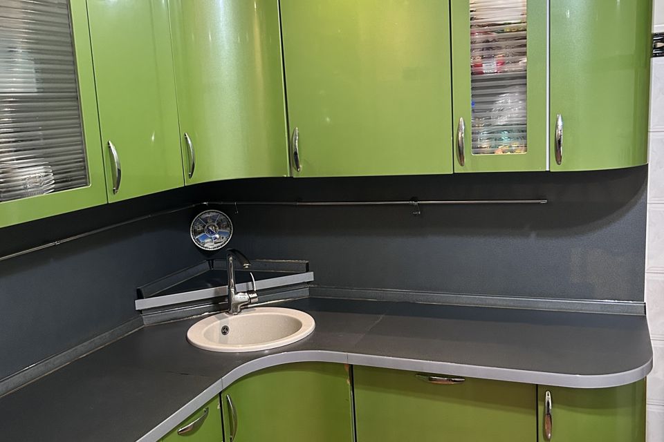 Продаётся 4-комнатная квартира, 106.2 м²