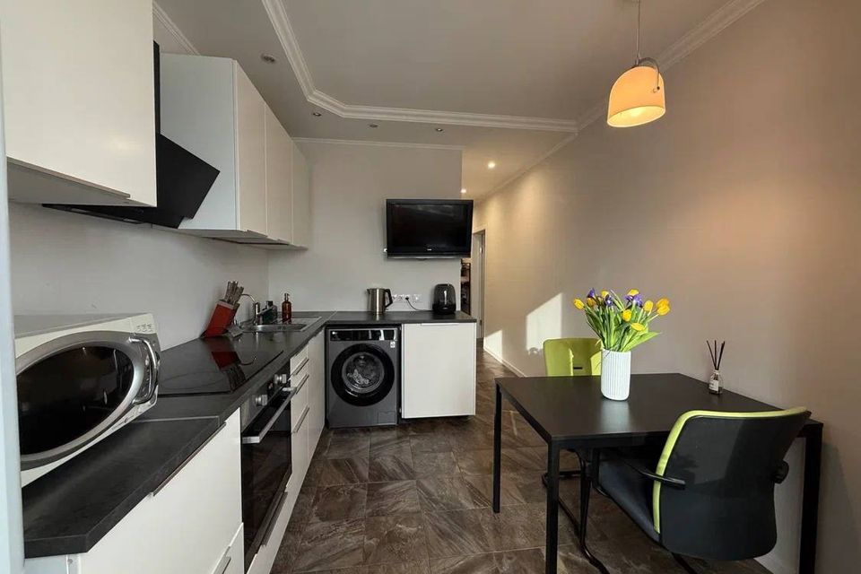 Продаётся 1-комнатная квартира, 38 м²