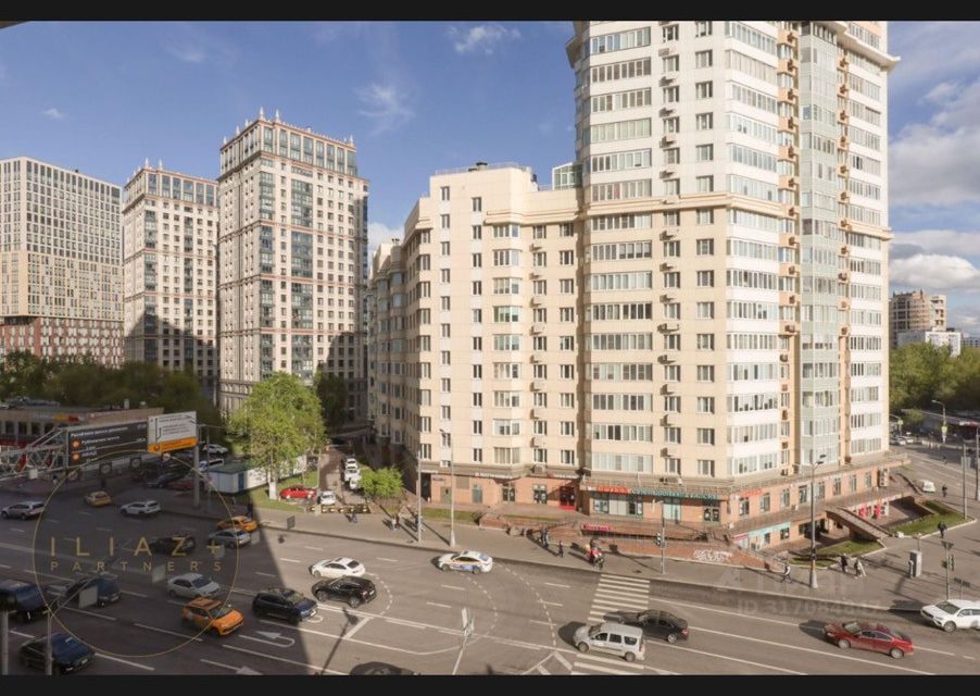 Продаётся 2-комнатная квартира, 81.3 м²