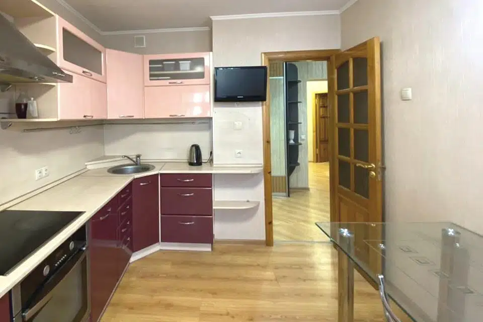 Продаётся 4-комнатная квартира, 92.3 м²