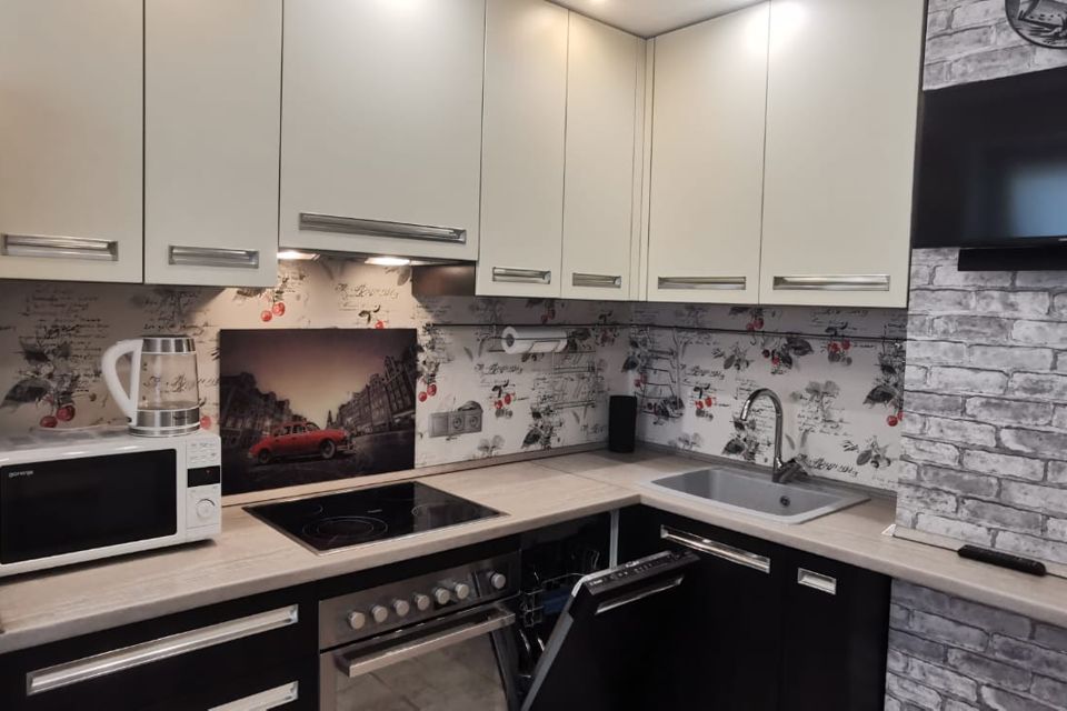 Сдаётся 2-комнатная квартира, 52 м²