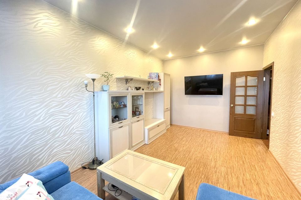 Продаётся 3-комнатная квартира, 61.8 м²