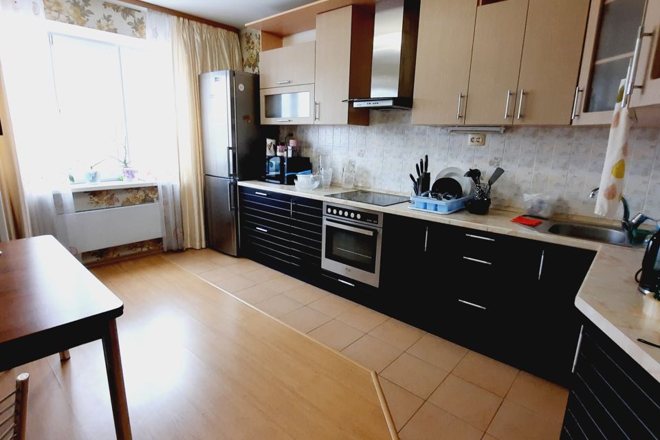 Продаётся 2-комнатная квартира, 68.7 м²