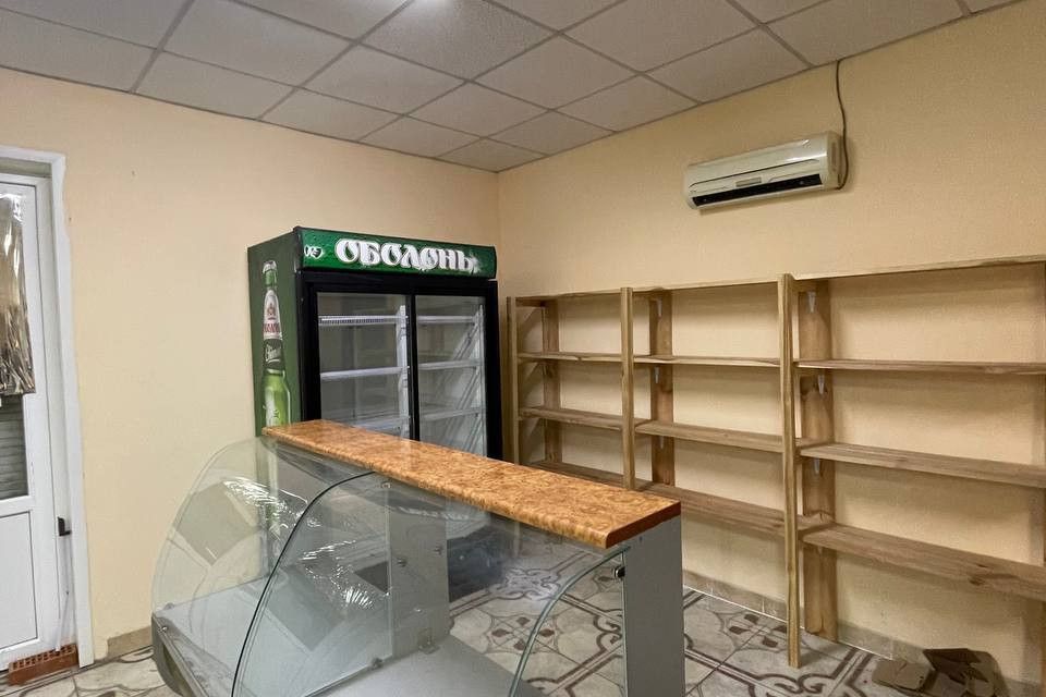 Продаётся торговое помещение, 440 м²