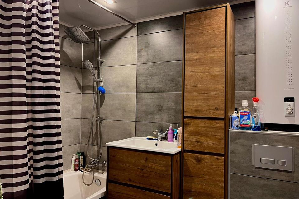 Продаётся 2-комнатная квартира, 57 м²