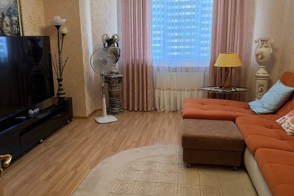 Продаётся 2-комнатная квартира, 87 м²
