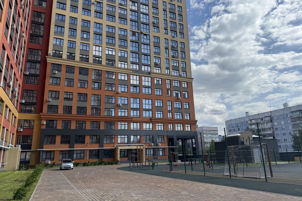Продаётся 3-комнатная квартира, 82 м²