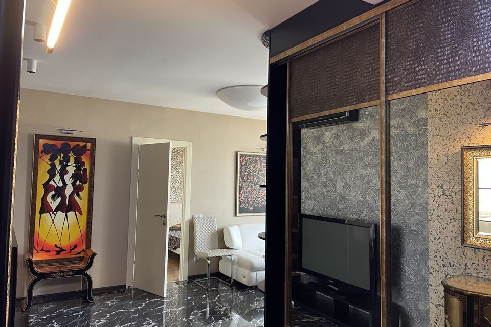 Сдаётся 3-комнатная квартира, 87 м²