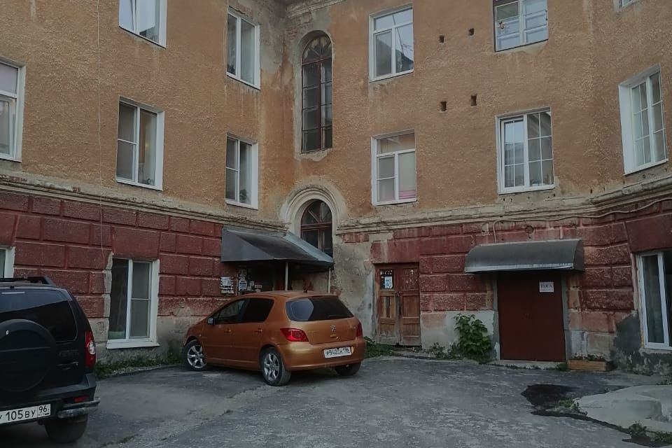 Продаётся 2-комнатная квартира, 49 м²