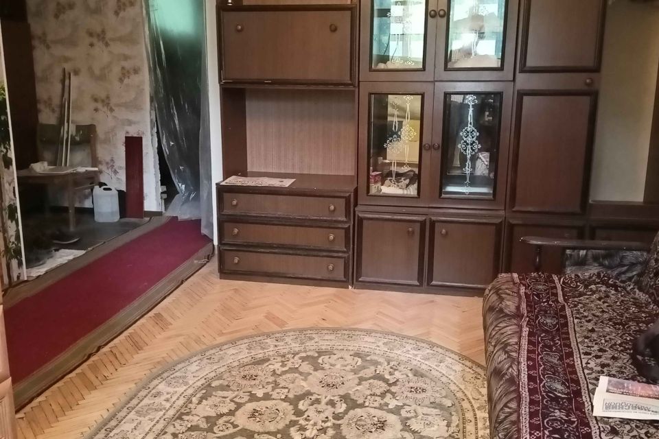 Продаётся 3-комнатная квартира, 41.7 м²