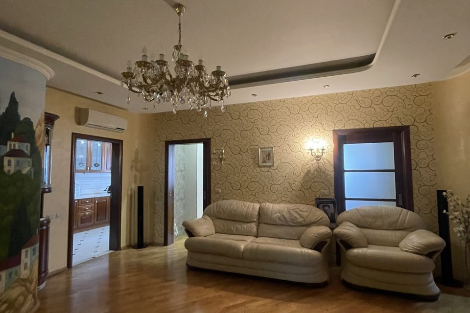 Продаётся 3-комнатная квартира, 120.1 м²