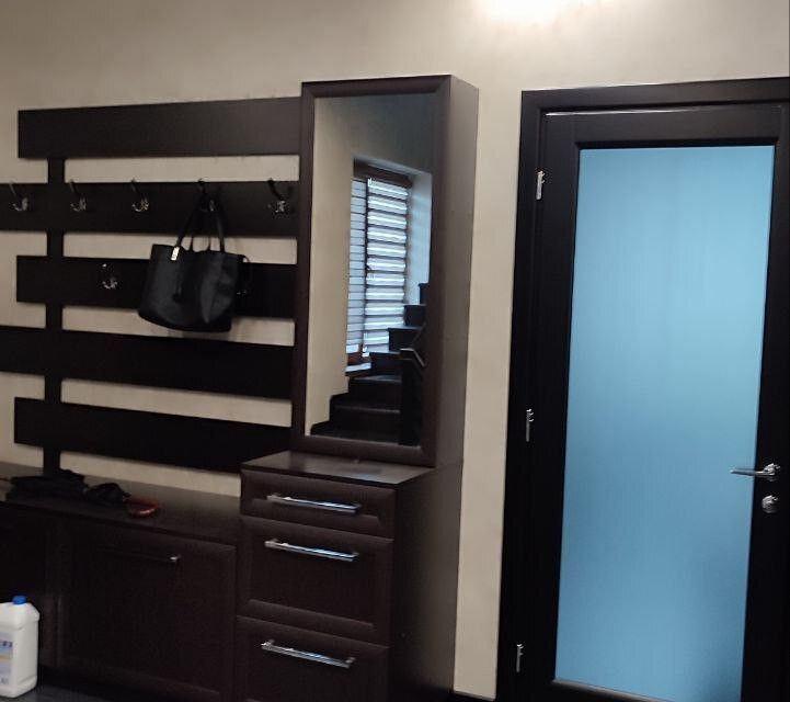 Продаётся 2-этажный дом, 231 м²