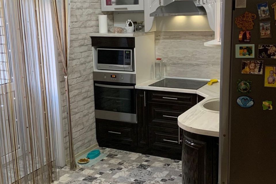 Продаётся 3-комнатная квартира, 60.7 м²