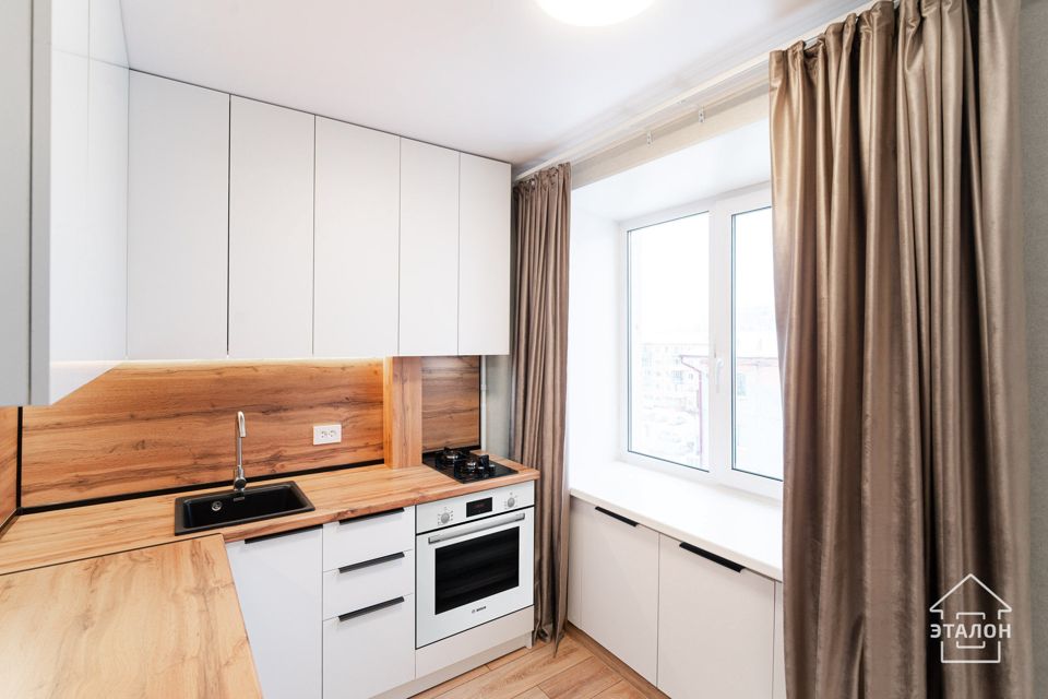 Продаётся 3-комнатная квартира, 58.9 м²