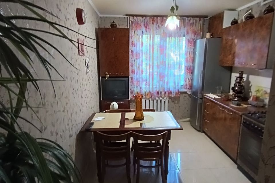 Продаётся 3-комнатная квартира, 62 м²
