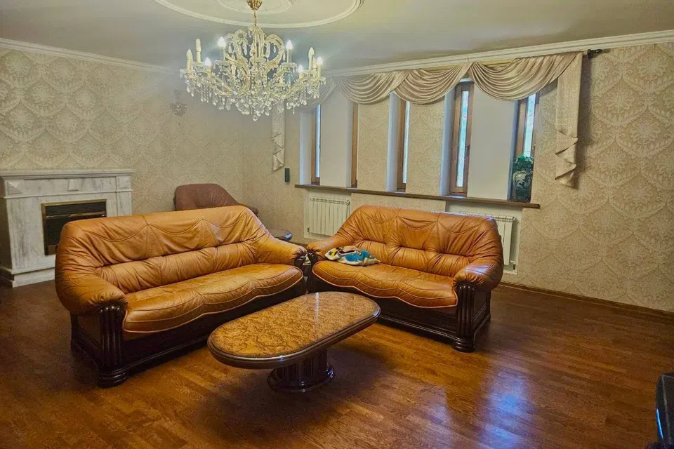 Продаётся 3-этажный дом, 356.3 м²