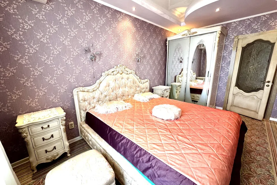 Продаётся 2-комнатная квартира, 70.6 м²