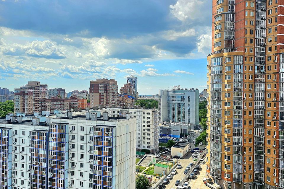 Продаётся 2-комнатная квартира, 66.7 м²