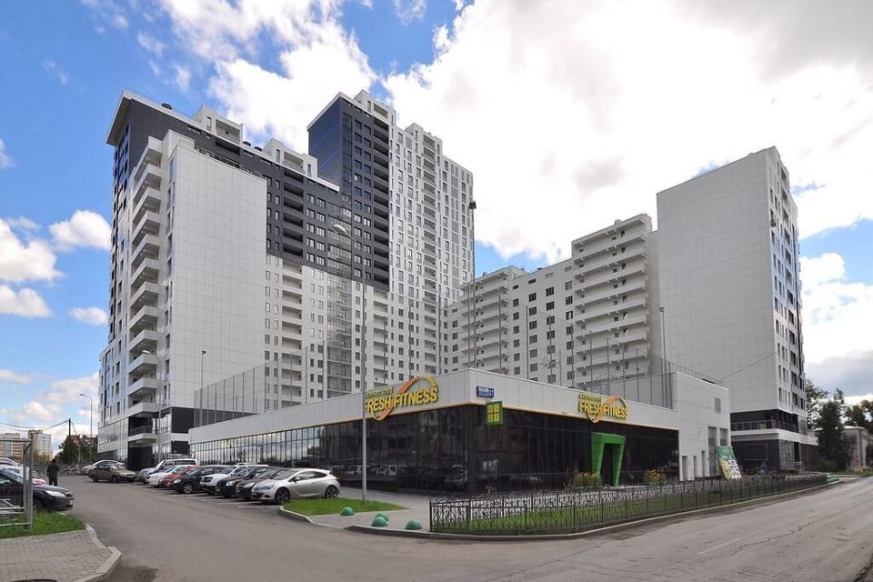 Продаётся 3-комнатная квартира, 98 м²
