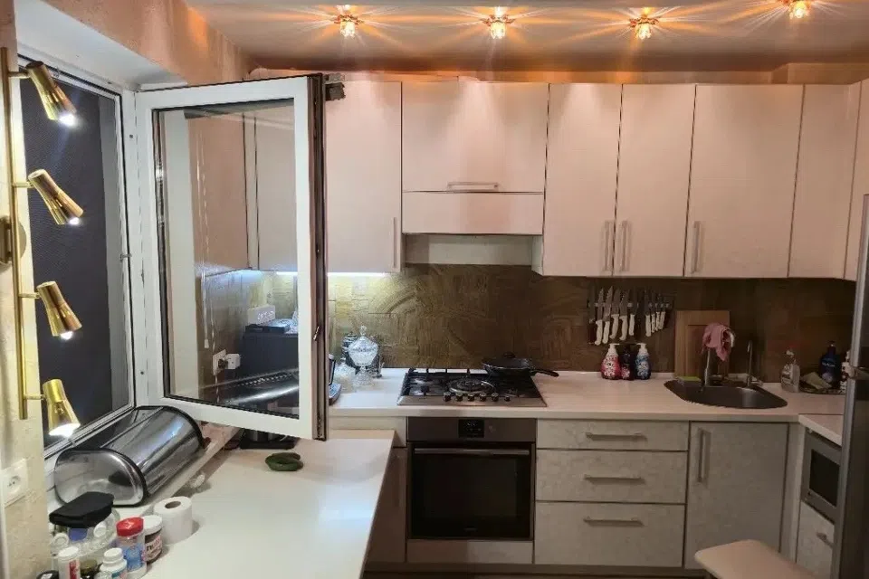 Продаётся 3-комнатная квартира, 74 м²