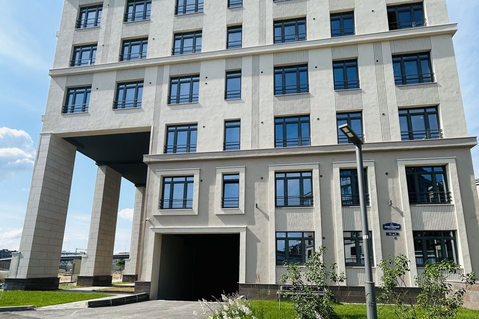 Продаётся 1-комнатная квартира, 54 м²