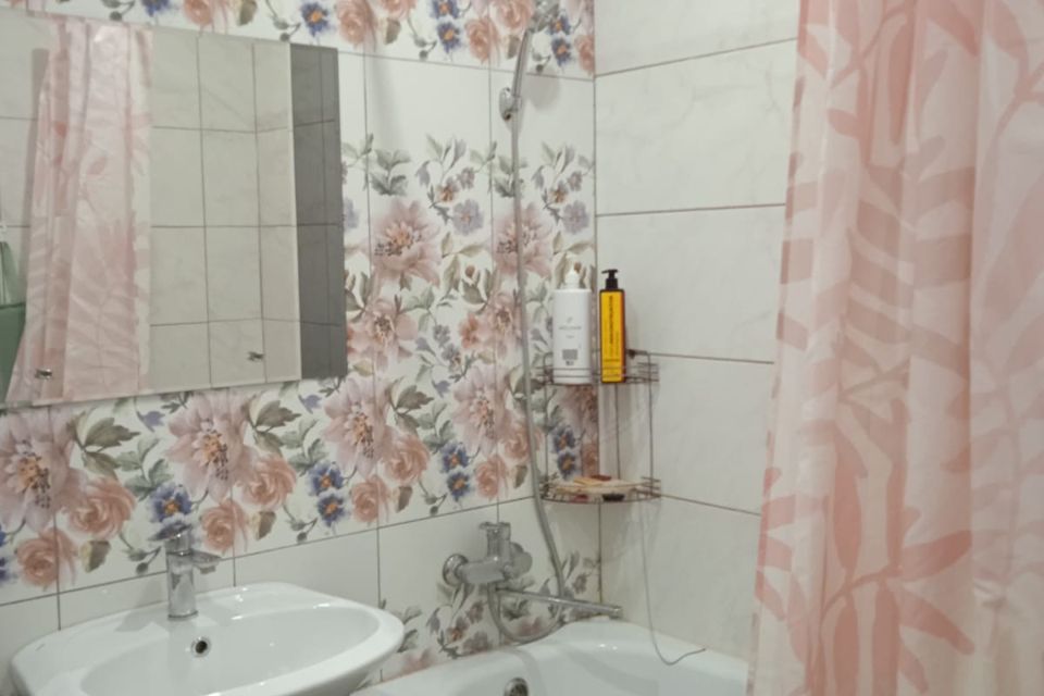 Продаётся 1-комнатная квартира, 41.3 м²